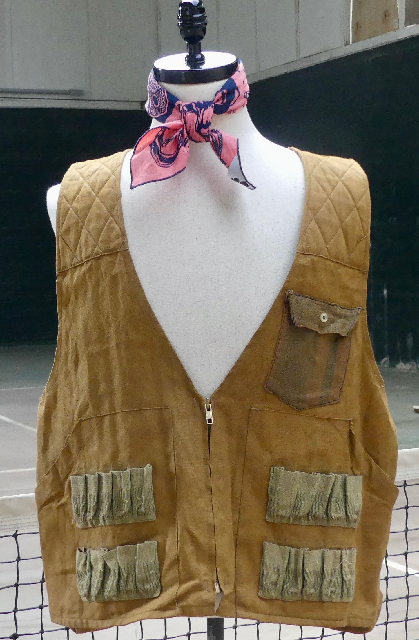 Wing shooting vest size medium