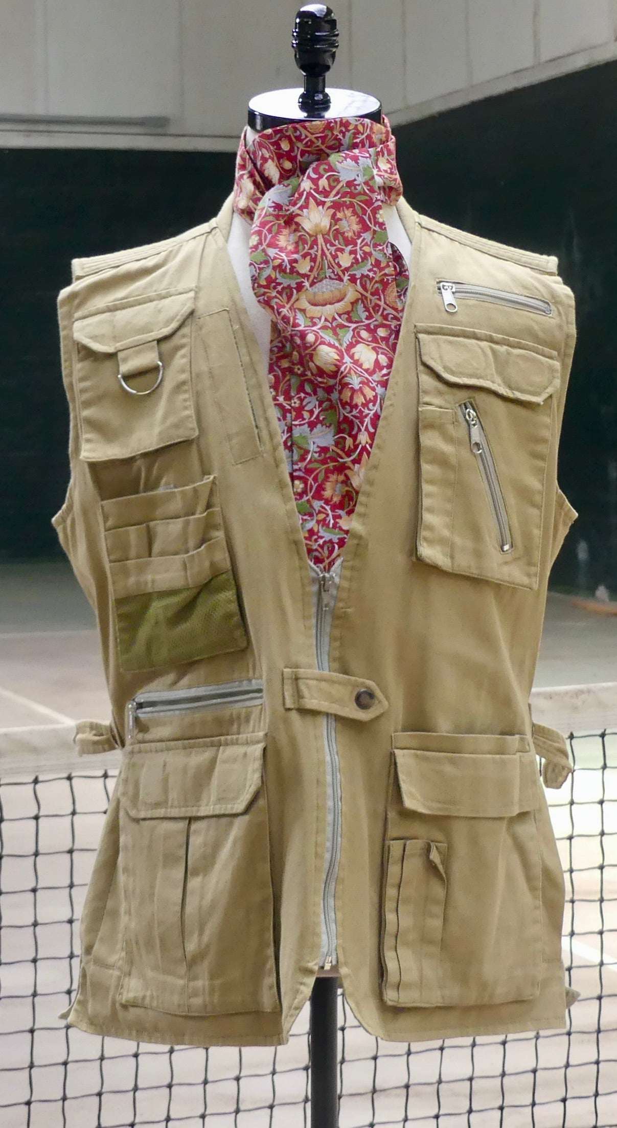 light tan vented fishing vest made in Kenya size med