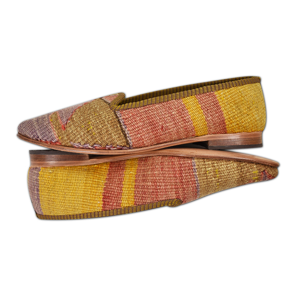 Women's Turkish Tapestry loafers in great colors size 8