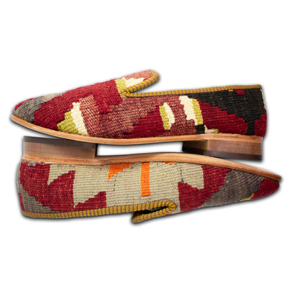 Men's size 8 carpet shoes handmade in Turkey