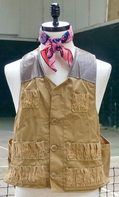 canvas shooting vest size small tan color all cotton