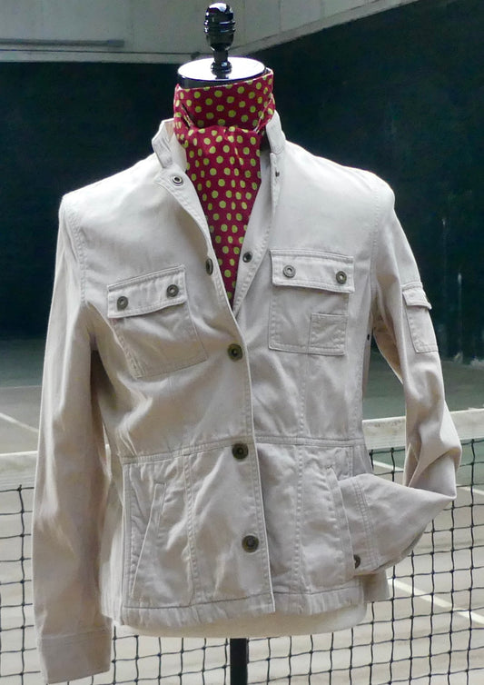 size medium women's khaki travel jacket with snap closures
