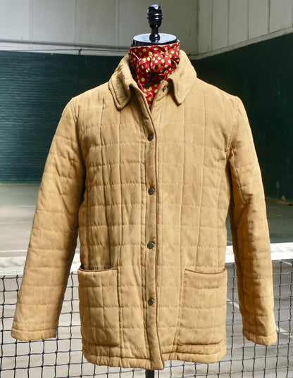 tan jacket with bug pockets and snaps womens size 10 VTG Italian design