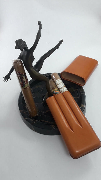 A leather cigar holder 